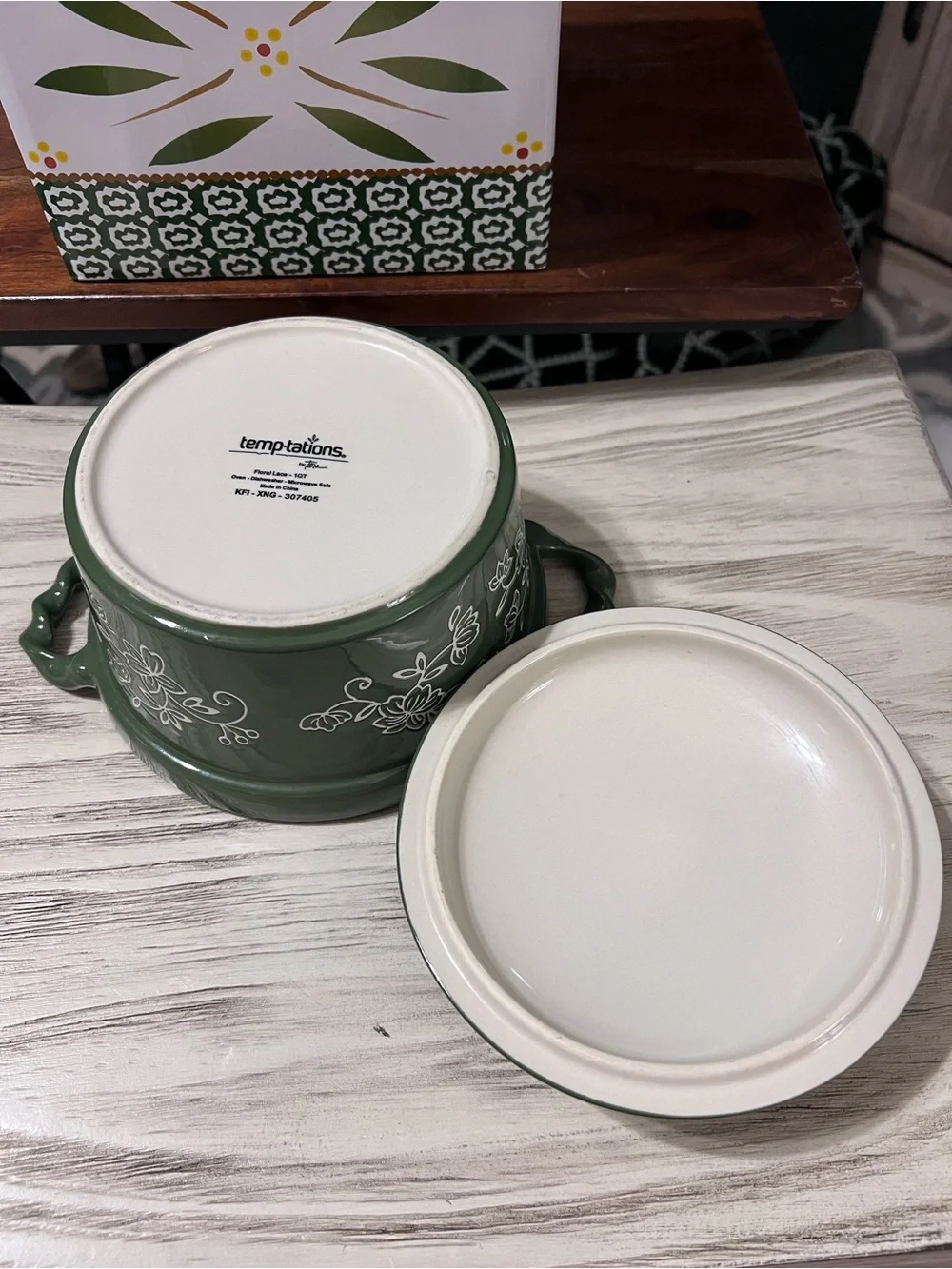 Temp-tations Floral Lace Green 1 Qt Covered Casserole Baker w Lid & Box